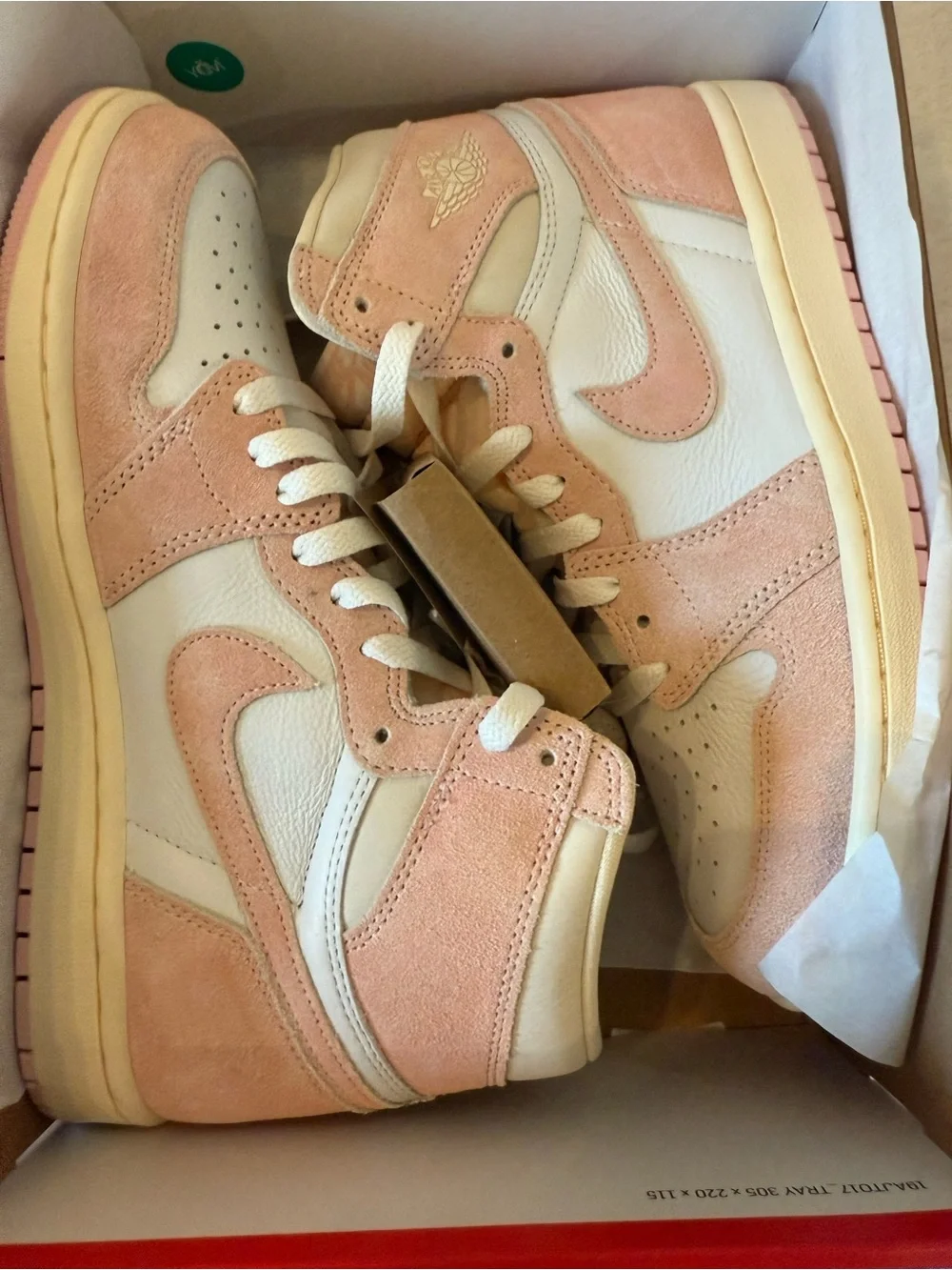 Nike Air Jordan 1 High Pink and White Suede/Leather Retro OG size 9.5 New NWT